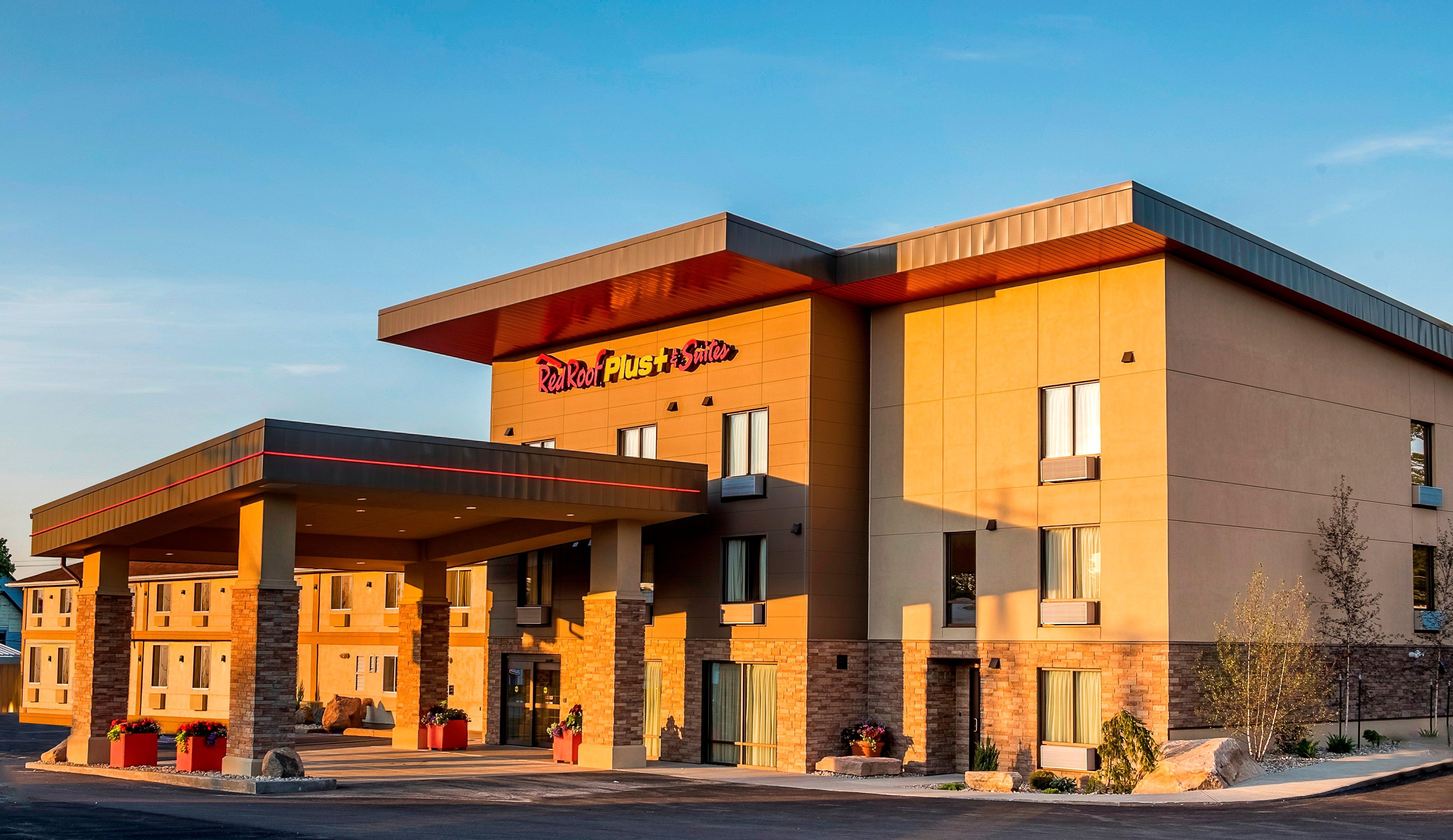 Red Roof Inn Plus+ & Suites Malone Exterior photo